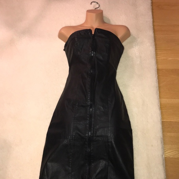 Sexy strapless full front Zip leather dress - Picture 2 of 7